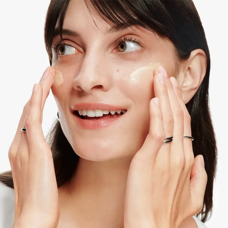 Clinique Dramatically Different Loción Hidratante Moisturizing Lotion Spf50, 75 ml - Image 3