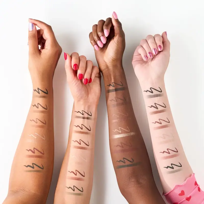 Essence Eyeliner En Gel Satin Blend 01 , 0,22 gr - Image 11
