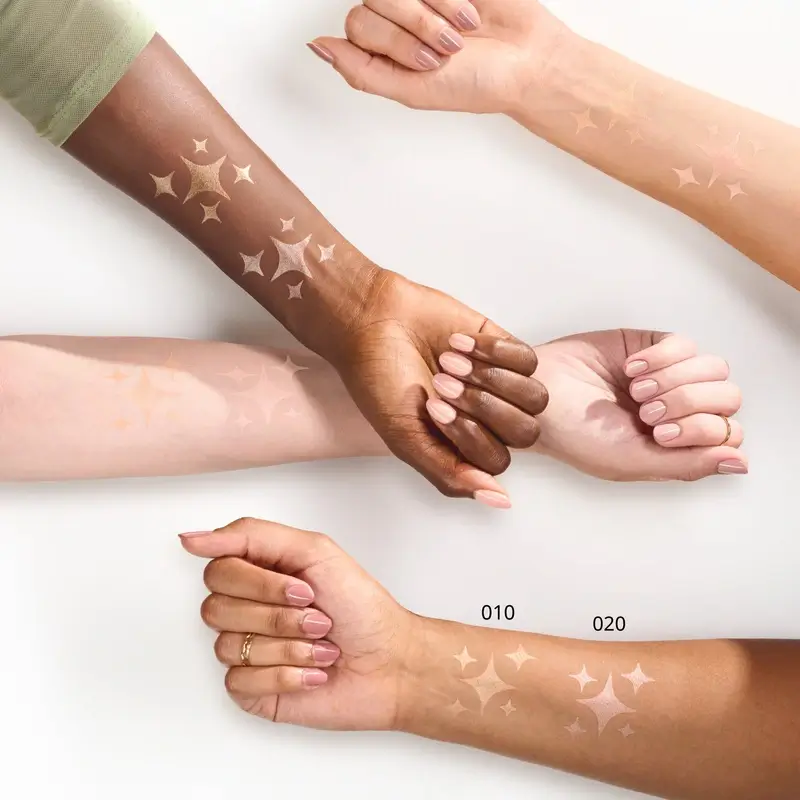 Essence Iluminador En Barra Baby Got Glow 10 , 5,5 gr - Image 7