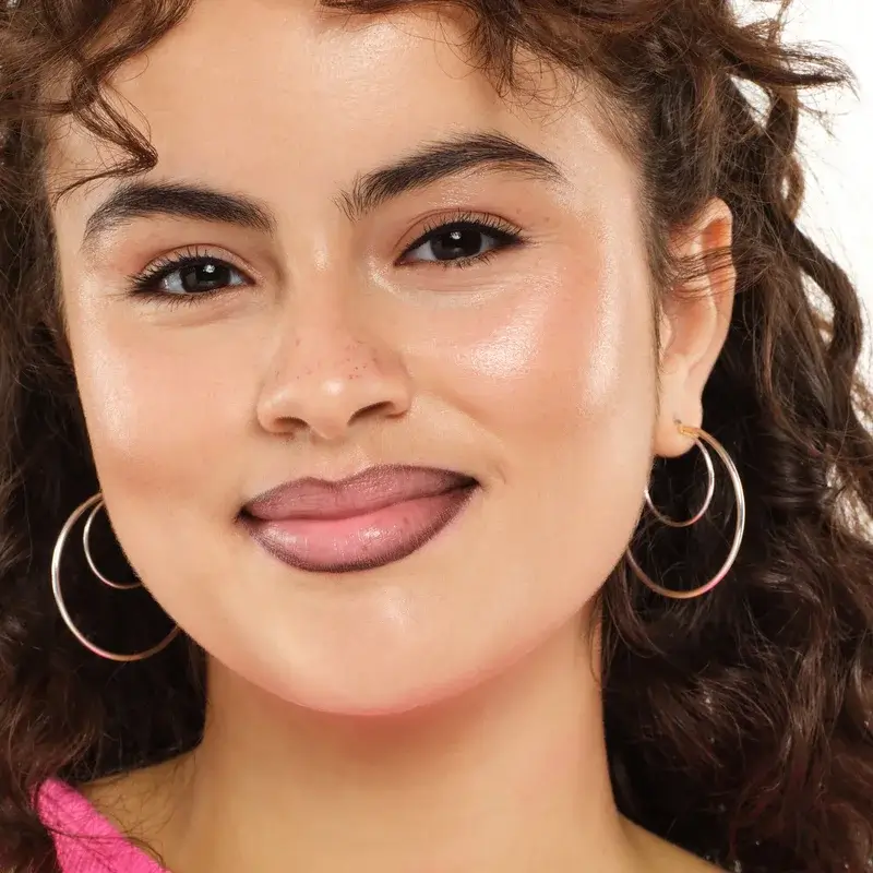 Essence Perfilador De Labios 8H Matte Comfort 22, 0,3 g - Image 4