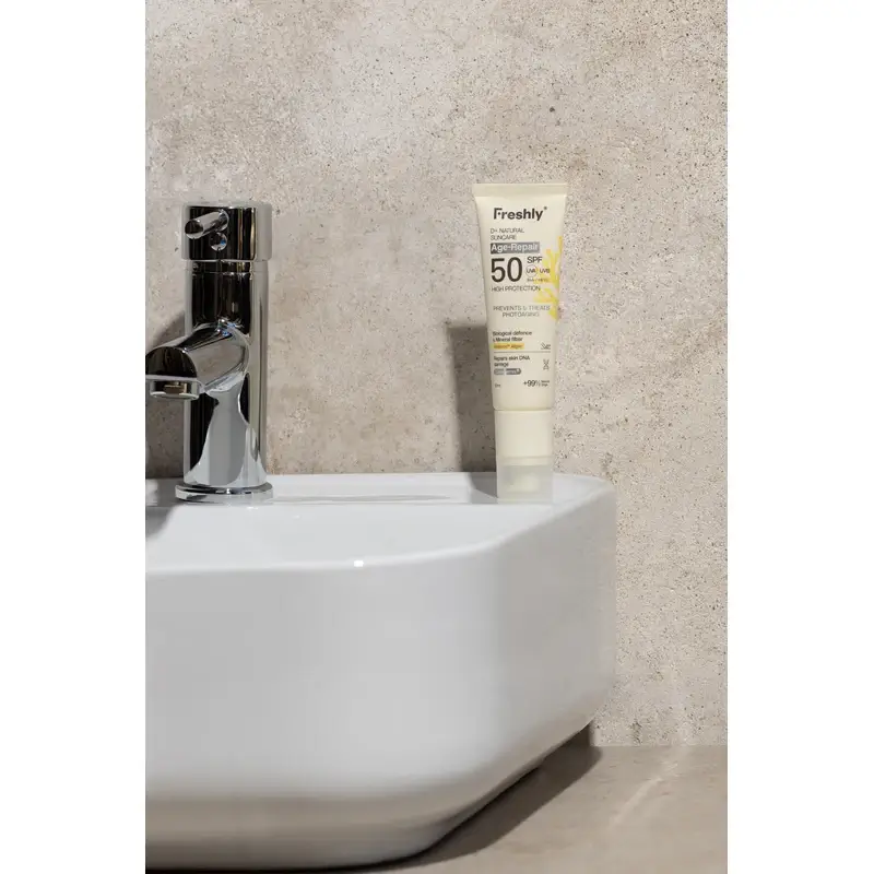 Freshly D+ Natural Suncare Age-Repair Spf50, 50 ml - Image 10