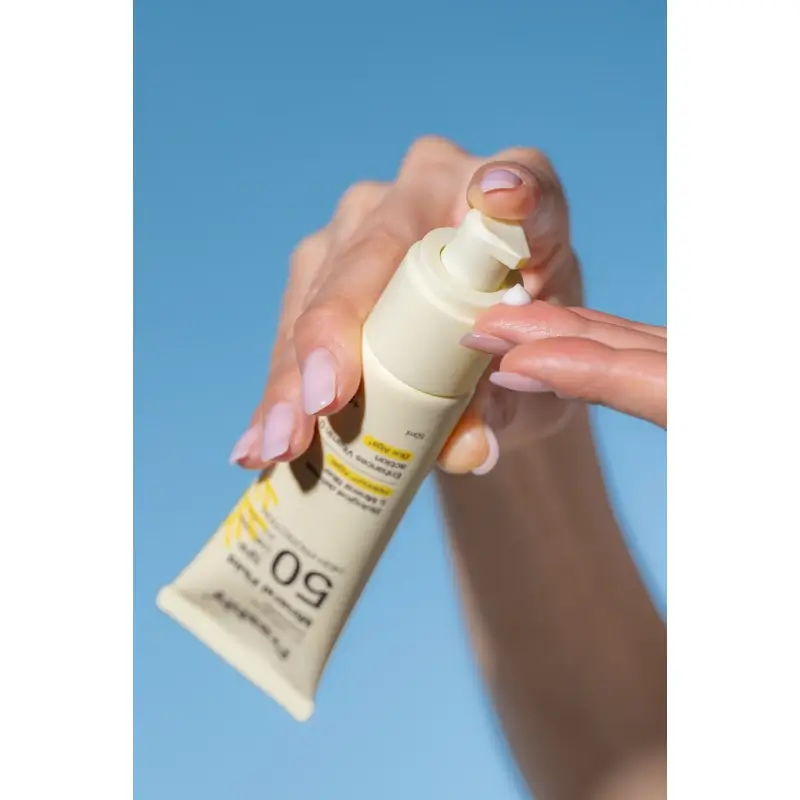 Freshly D+ Natural Suncare Mineral Fluid Spf50, 50 ml - Image 4